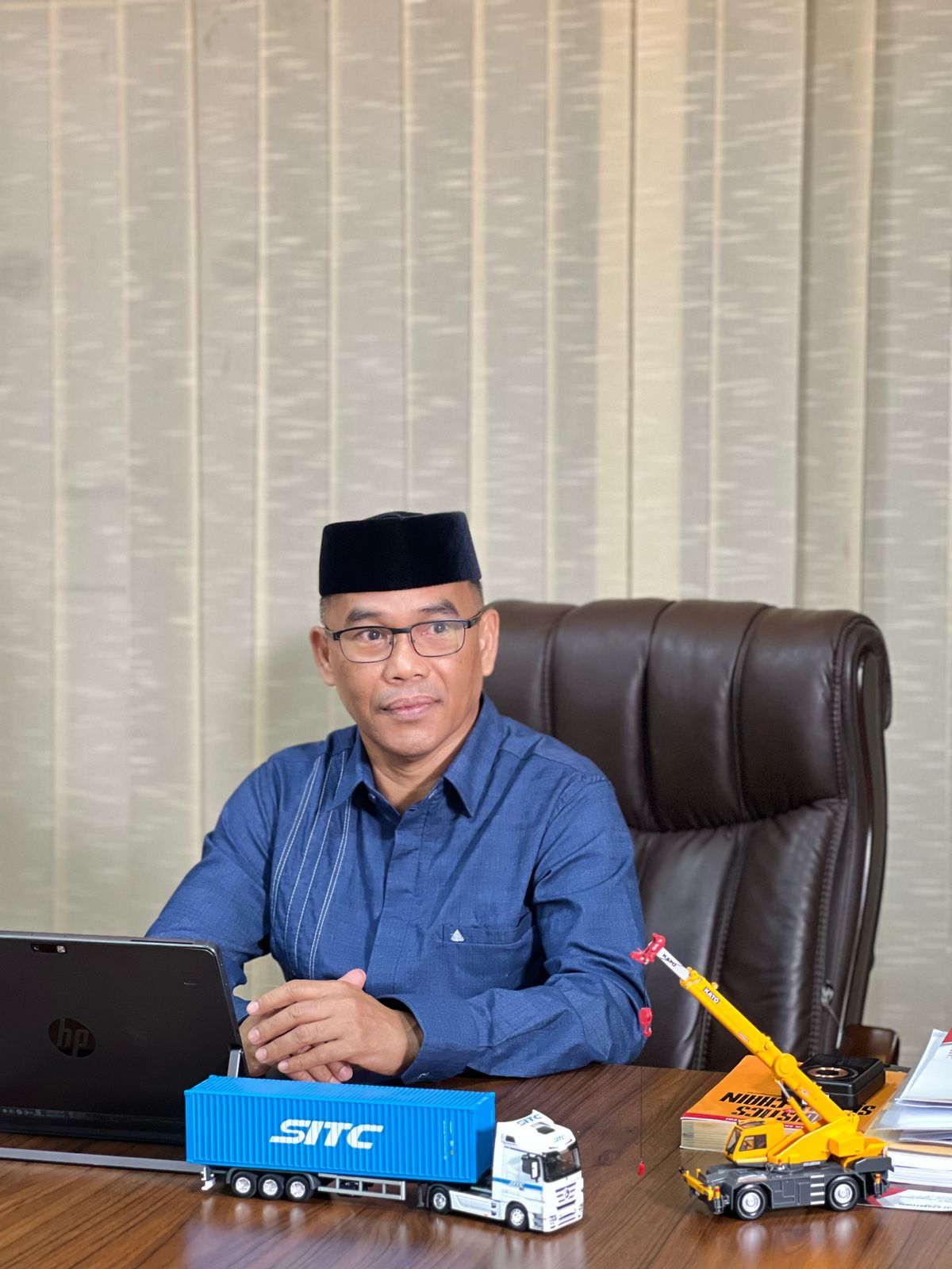 DIREKTUR UTAMA